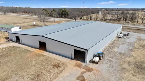 13354 E 520 Rd, Colcord, OK 74338
