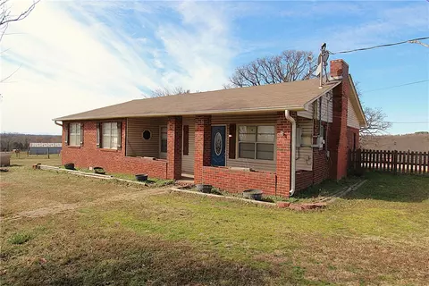 11201 Emma Rd, Mountainburg, AR 72946