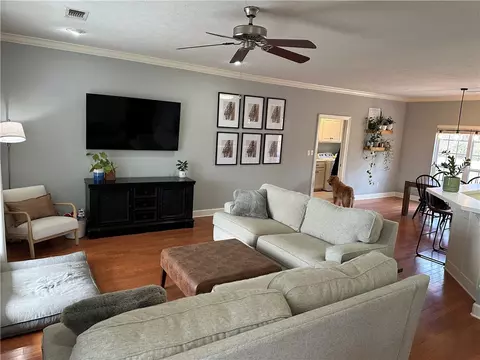 Living - 40 Daniel Dr, Conway, AR 72032 photo 1 of 1