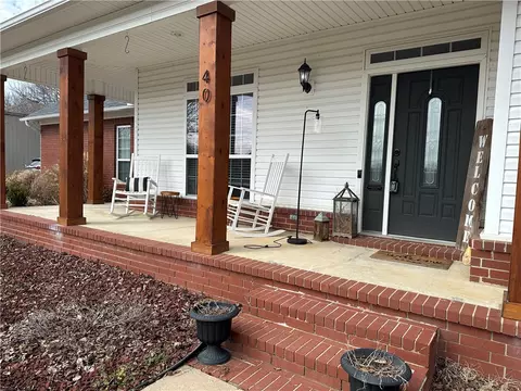 Exterior - 40 Daniel Dr, Conway, AR 72032 photo 4 of 9
