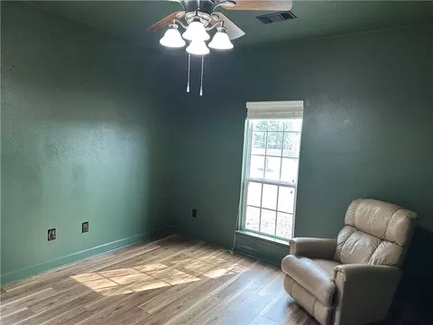 Bedroom - 40 Daniel Dr, Conway, AR 72032 photo 3 of 4