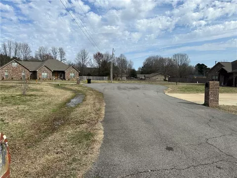 View/Area - 40 Daniel Dr, Conway, AR 72032 photo 1 of 1