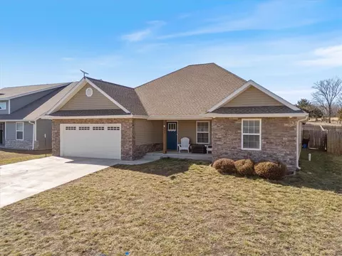 233 Fair Rd, Goodman, MO 64843