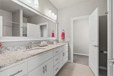 Bath - 664 Malbec Rd, Springdale, AR 72762 photo 5 of 5