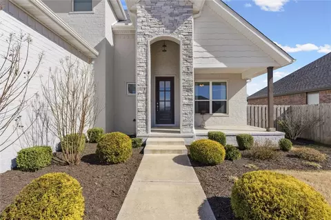 Exterior - 664 Malbec Rd, Springdale, AR 72762 photo 2 of 5