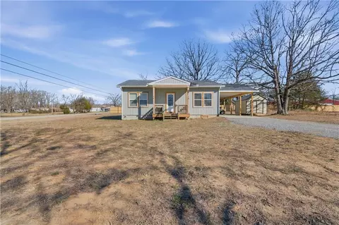 5771 Cedar Dr, Colcord, OK 74338