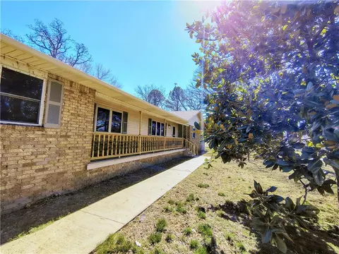 3341 Luper Rd, Lowell, AR 72745