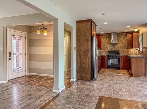 1609 Cherokee Cir, Harrison, AR 72601 photo 13