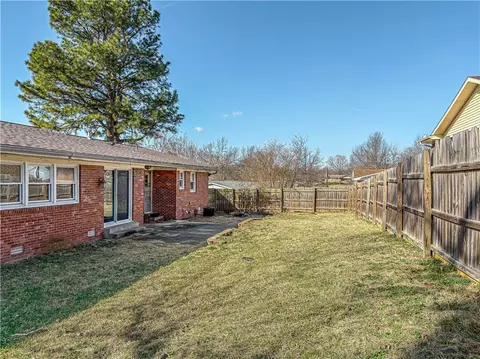 1609 Cherokee Cir, Harrison, AR 72601 photo 6