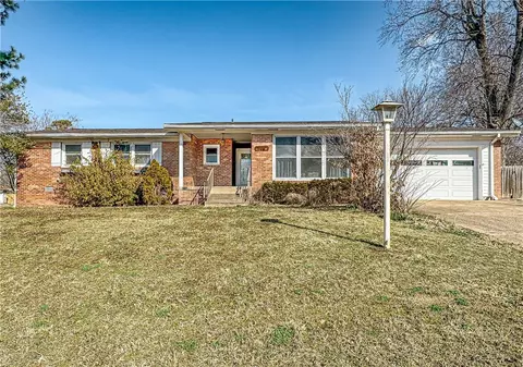 1609 Cherokee Cir, Harrison, AR 72601