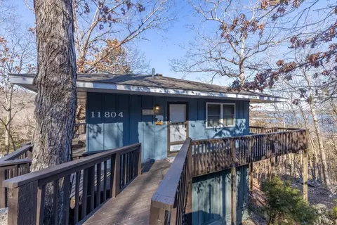 11804 Dogwood Dr, Garfield, AR 72732