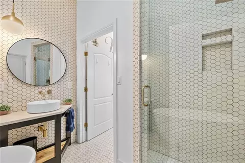 Bath - 8289 Eagle Crest Dr, Rogers, AR 72756 photo 8 of 8