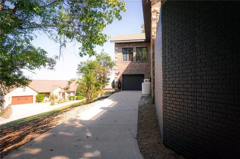 Exterior - 8289 Eagle Crest Dr, Rogers, AR 72756 photo 6 of 11