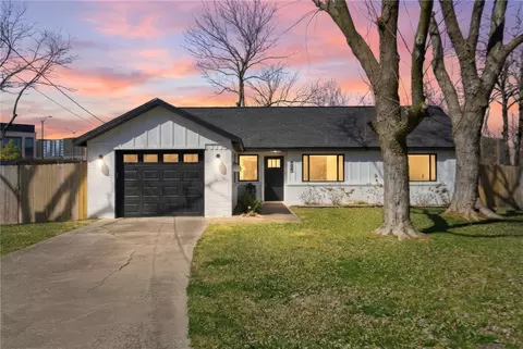 900 Convair St, Bentonville, AR 72712