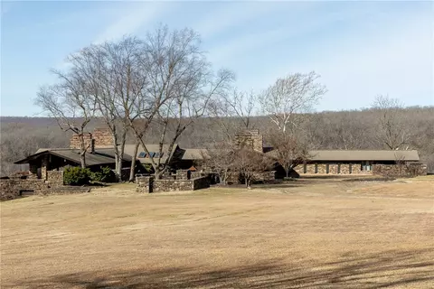 12808 Raheen Ranch Rd, Fayetteville, AR 72701