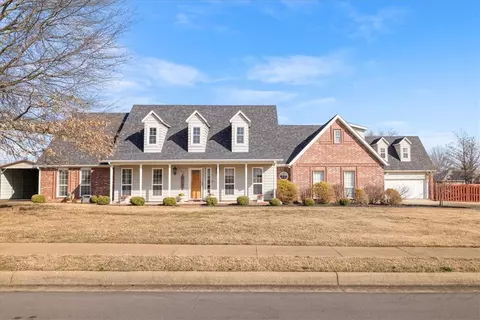 1198 Bob White Ave, Springdale, AR 72764