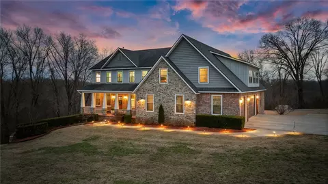 11010 Meadow Lark Rd, Rogers, AR 72756