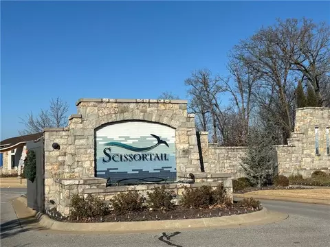8402 W Habitat Ln, Bentonville, AR 72713