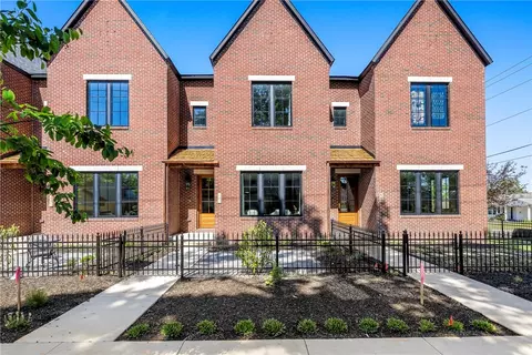 447 NW C St, Bentonville, AR 72712