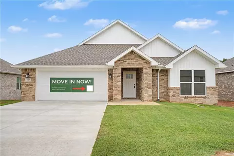 2857 Roe Deer St, Springdale, AR 72762