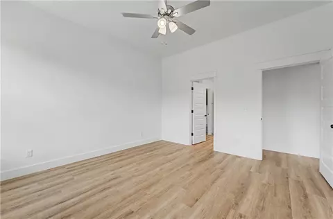 Bedroom - 2811 Roe Deer St, Springdale, AR 72762 photo 9 of 10