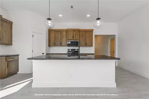 2811 Roe Deer St, Springdale, AR 72762 photo 9