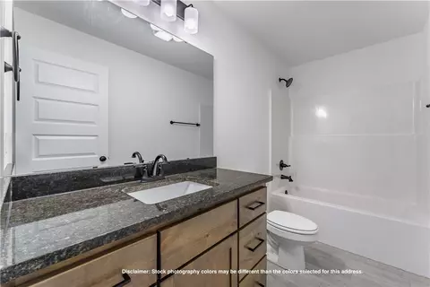 2811 Roe Deer St, Springdale, AR 72762 photo 3