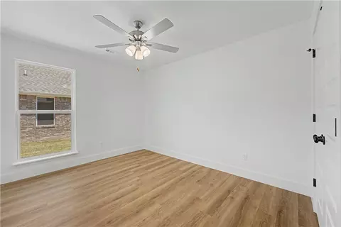 Bedroom - 2811 Roe Deer St, Springdale, AR 72762 photo 5 of 10