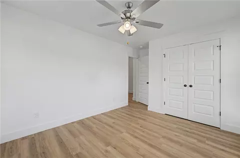 Bedroom - 2811 Roe Deer St, Springdale, AR 72762 photo 4 of 10