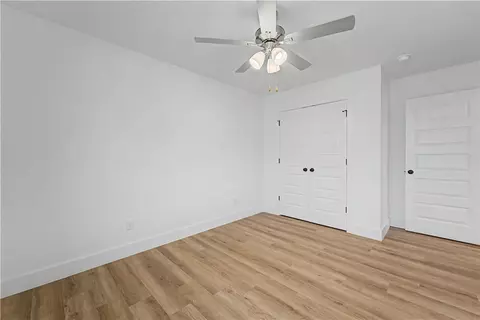 Bedroom - 2811 Roe Deer St, Springdale, AR 72762 photo 6 of 10