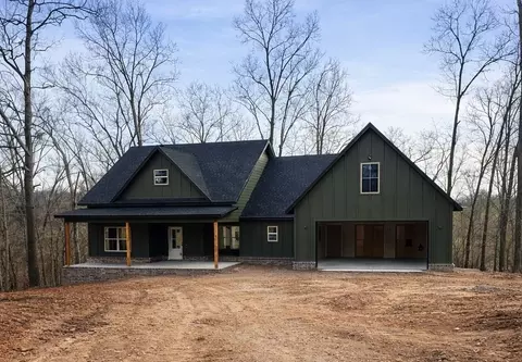 5 Ging Ln, Bella Vista, AR 72714