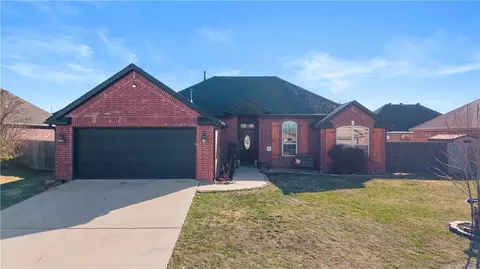 659 Westbury St, Springdale, AR 72762