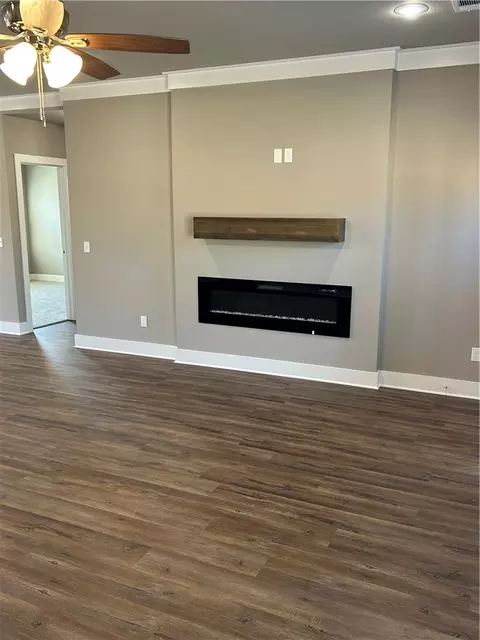 Living - 190 E 192 E 2nd St, Centerton, AR 72719 photo 2 of 2
