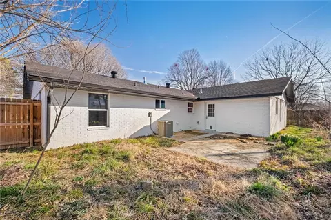 Exterior - 2003 Dee Ave, Springdale, AR 72762 photo 6 of 8