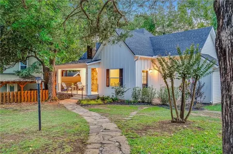 319 S College Ave, Fayetteville, AR 72701