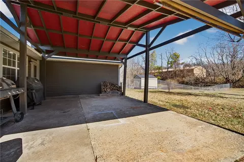 Exterior - 1013 E St, Rogers, AR 72756 photo 2 of 5