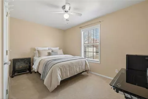 Bedroom - 1013 E St, Rogers, AR 72756 photo 3 of 4