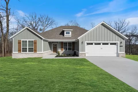 14 May Ln, Bella Vista, AR 72715