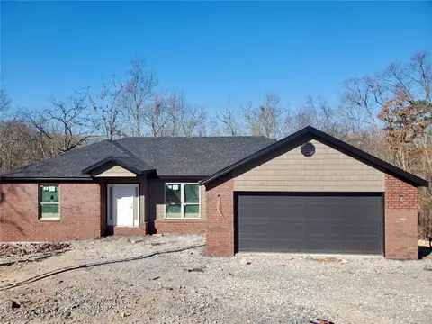 4 Dinton Ln, Bella Vista, AR 72714
