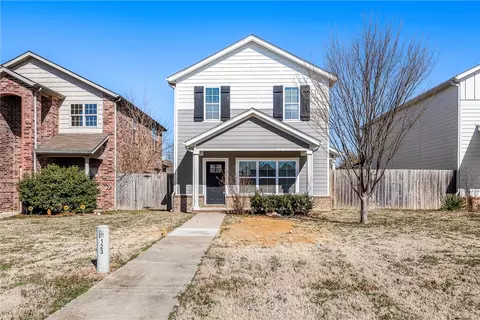 121 Carrington Ave #B, Lowell, AR 72745