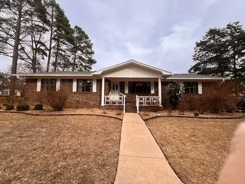 7 Pinewood Dr, Russellville, AR 72801