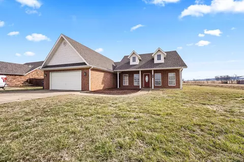 1601 Viney Grove Rd, Prairie Grove, AR 72753