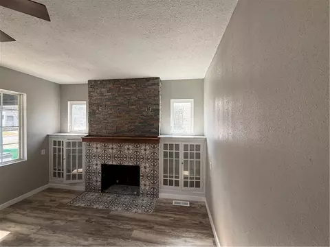 Living - 1012 24th St, Fort Smith, AR 72901 photo 4 of 5