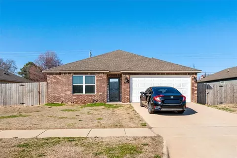 2313 S Silver St, Siloam Springs, AR 72761