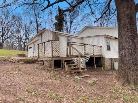 1030 Bethel Ave, Mammoth Spring, AR 72554