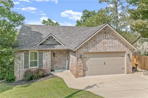 12 Riviera Dr, Rogers, AR 72756