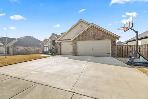 Exterior - 251 Ambry Loop, Centerton, AR 72719 photo 2 of 10