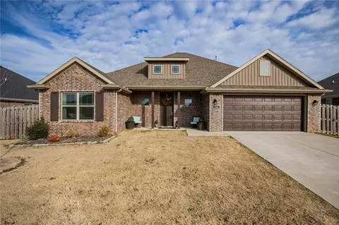 334 W Tyler Rd, Farmington, AR 72730