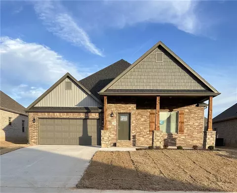 1110 Flat Rock St, Bentonville, AR 72713
