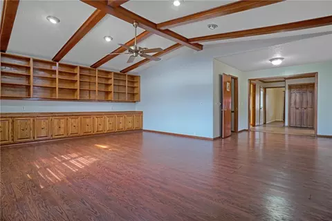 Living - 205 Cloos Cir, Ozark, AR 72949 photo 1 of 8
